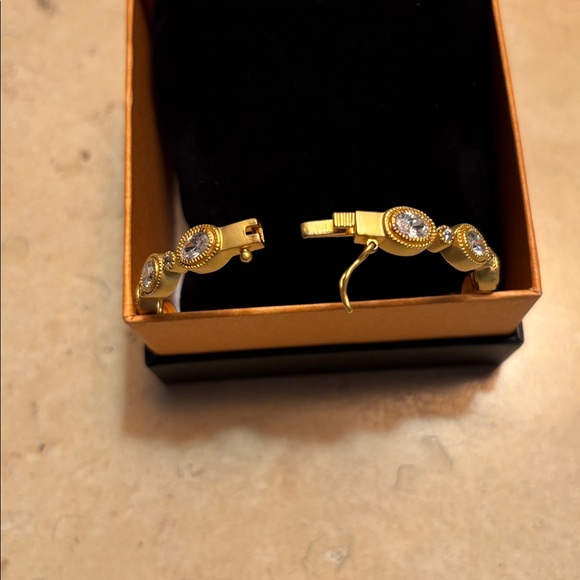 FREIDA ROTHMAN BRACELET - Picture 5 of 7